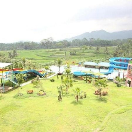 Green Valley Resort Purwokerto Exteriér fotografie