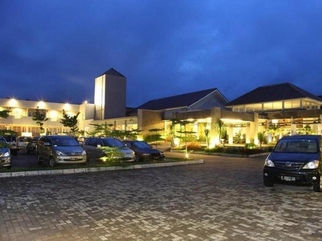 Green Valley Resort Purwokerto Exteriér fotografie
